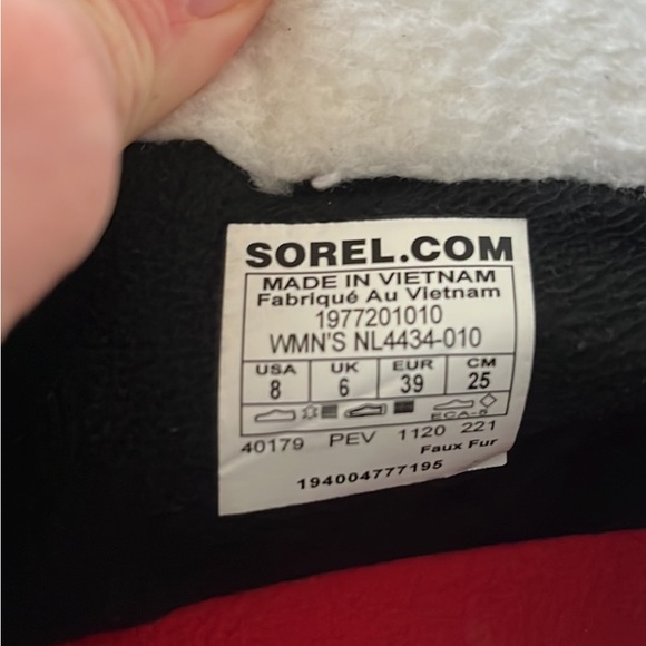 Sorel Out and About boots - Picture 2 of 5